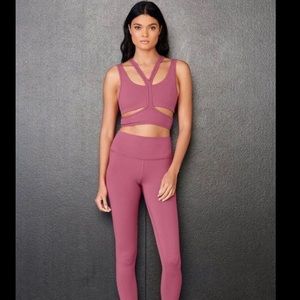 NWT Alo Yoga Trackie Bra size S in dragonfruit